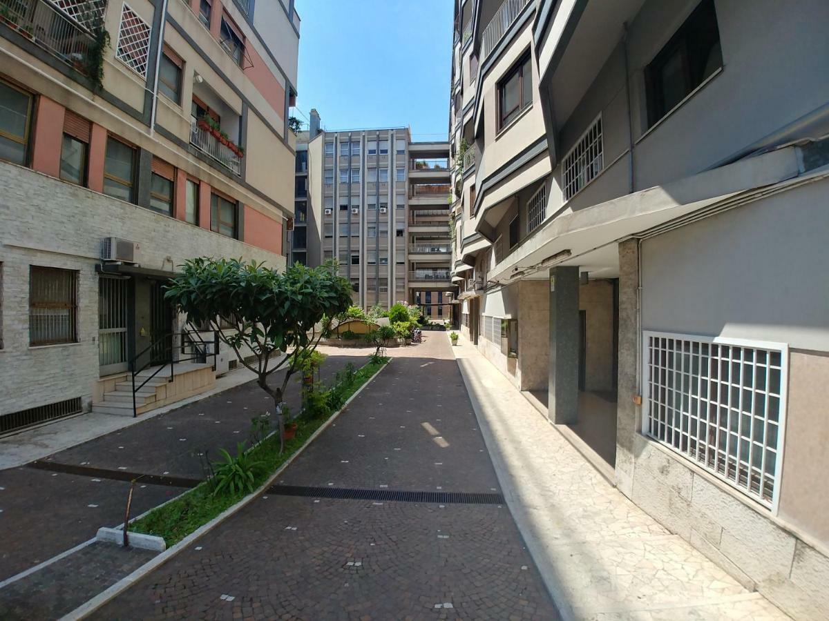 World Wide Bed San Giovanni Rome Luaran gambar